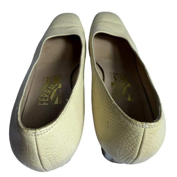 Vintage Salvatore Ferragamo Italy Cream Lizard-Embossed Leather Pumps โ Size 6.5 - Picture 6 of 12